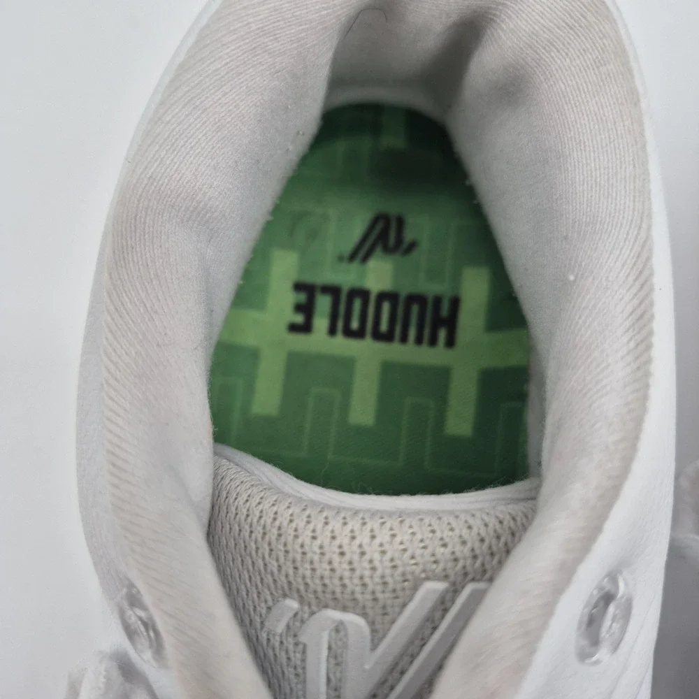 Varsity Huddle Shoes Womens Size 7.5 White Cheerleading Athletic Sneakers 107554